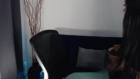 Snapshot of liss_petty chatting on December 6, 2024, 10:38 am  Liss  online show from December 6, 2024, 10:38 am