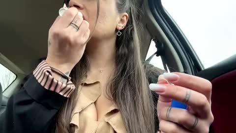 Lissa online show from February 28, 2026, 11:11 am