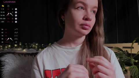 lissa_rose online show from December 7, 2024, 7:43 pm