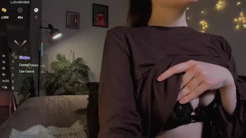 lissa_rose online show from March 17, 2026, 7:06 pm