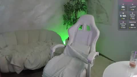 Snapshot of lissababe11 chatting on February 15, 2026, 8:27 pm Alexa online show from February 15, 2026, 8:27 pm