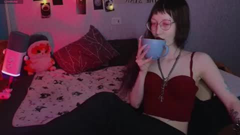 lissaros online show from March 12, 2026, 4:46 pm