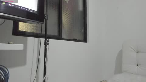 Snapshot of lisvandre chatting on January 24, 2025, 7:07 pm Lis  online show from January 24, 2025, 7:07 pm