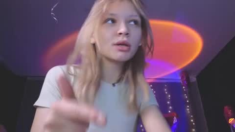 Lena online show from February 22, 2026, 9:52 am