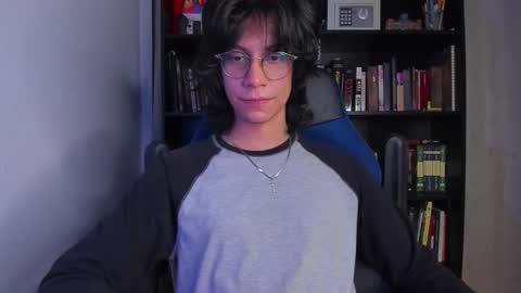 Literateboy online show from November 4, 2025, 1:05 am