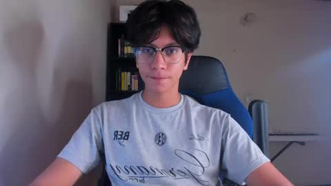 Snapshot of literateboy chatting on June 6, 2026, 1:43 am Literateboy online show from June 6, 2026, 1:43 am