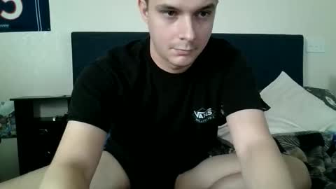 Snapshot of litlleguy28 chatting on March 19, 2026, 11:31 pm Littleguy28 online show from March 19, 2026, 11:31 pm