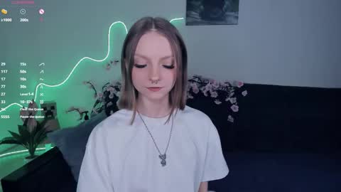 Bella online show from November 11, 2025, 7:19 am