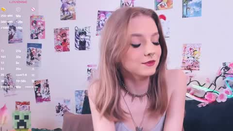 Snapshot of little__caprice chatting on June 3, 2026, 2:33 pm Bella online show from June 3, 2026, 2:33 pm