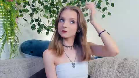 Snapshot of little__caprice chatting on June 17, 2026, 8:06 am Bella online show from June 17, 2026, 8:06 am