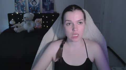 little__flowers online show from June 2, 2026, 9:22 am