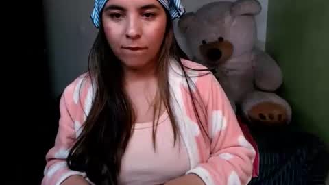 Snapshot of little__samantha_ chatting on July 23, 2026, 12:02 am Samantha. online show from July 23, 2026, 12:02 am