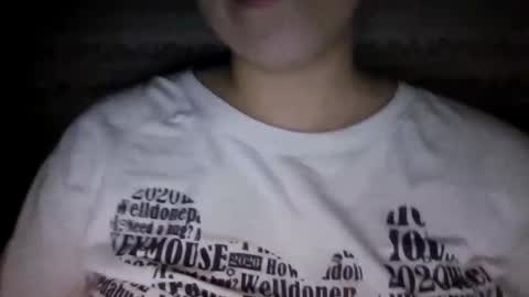 Snapshot of little_anef chatting on March 12, 2026, 6:41 am little_anef online show from March 12, 2026, 6:41 am