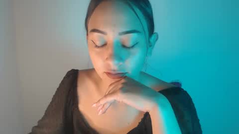 Aliciaparaisss online show from September 13, 2025, 12:43 am