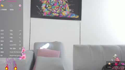 Snapshot of little_caro13 chatting on December 29, 2024, 8:37 pm Independent model carolina online show from December 29, 2024, 8:37 pm