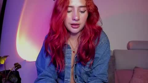 Snapshot of little_emilyd chatting on April 23, 2026, 5:08 am Emily online show from April 23, 2026, 5:08 am