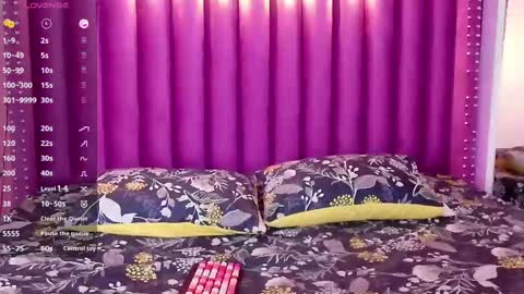 Snapshot of little_kayla_ chatting on September 10, 2025, 2:55 am kayla Instagram kayla 71082 online show from September 10, 2025, 2:55 am