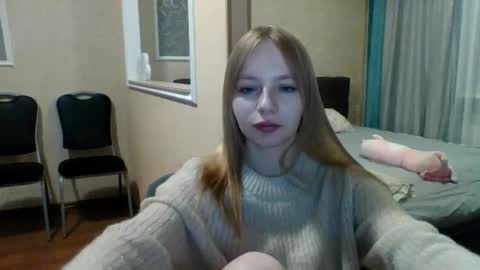 Snapshot of little_mariaa chatting on September 24, 2025, 5:27 pm Maria online show from September 24, 2025, 5:27 pm