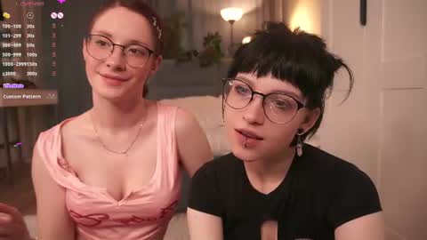 Snapshot of little_poetry chatting on June 21, 2026, 9:28 pm Kiki online show from June 21, 2026, 9:28 pm