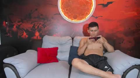 little_show_sexy online show from March 28, 2026, 6:24 am