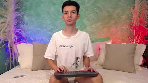 Juan Ferrer online show from February 17, 2025, 4:04 pm