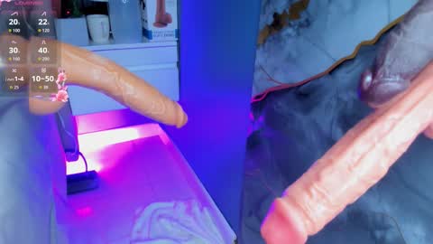 little_valentinaa online show from March 27, 2026, 11:26 pm