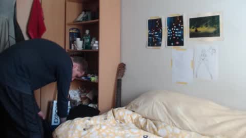 littlealien7 online show from November 13, 2025, 7:02 pm