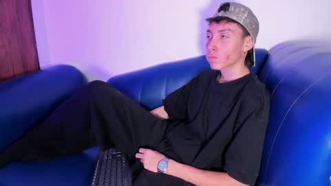 DANNY online show from April 19, 2026, 3:00 pm