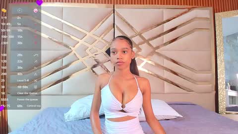 Snapshot of littleebonymommy chatting on February 3, 2025, 8:03 pm Tania online show from February 3, 2025, 8:03 pm
