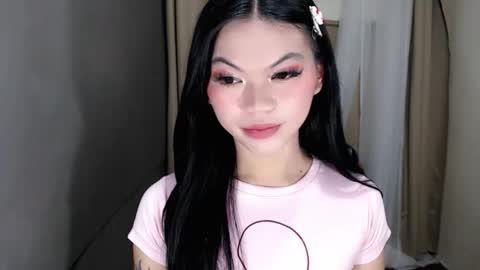 littlelace_ online show from May 26, 2026, 11:56 pm