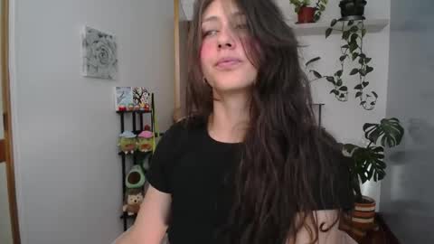 Snapshot of littlelaksmi chatting on May 28, 2026, 9:34 pm Laksmi online show from May 28, 2026, 9:34 pm