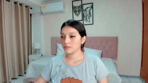 Sarahs Room online show from March 4, 2025, 3:11 am