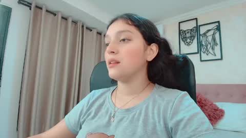 Sarahs Room online show from May 29, 2026, 3:04 am