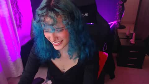 LAUREN online show from October 25, 2025, 2:56 pm