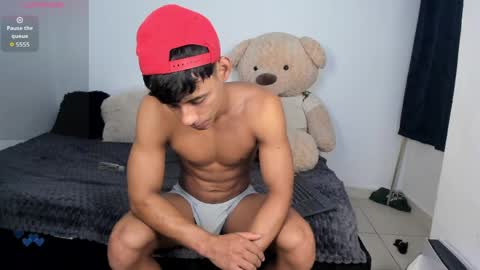 Snapshot of littleparker chatting on April 5, 2026, 1:30 pm PARKER online show from April 5, 2026, 1:30 pm