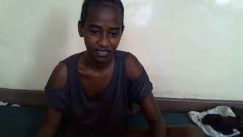 littlesandie online show from March 8, 2025, 8:55 am