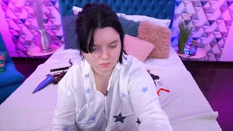 Snapshot of littleshyy chatting on April 28, 2026, 12:43 pm Masha online show from April 28, 2026, 12:43 pm