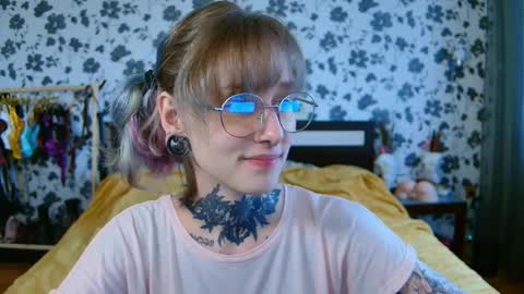 Niki  free tg channel with some photos gifs and info about streams  online show from September 21, 2025, 10:06 am
