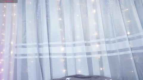 littletammy_ online show from October 12, 2025, 2:16 pm