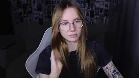 Snapshot of littlevildevil chatting on May 26, 2026, 7:59 am Eliana online show from May 26, 2026, 7:59 am