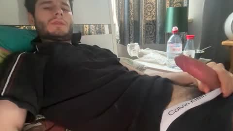 Snapshot of livefantesy4 chatting on February 1, 2026, 10:25 am livefantesy4 online show from February 1, 2026, 10:25 am