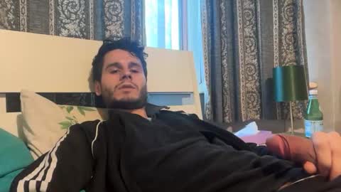 Snapshot of livefantesy4 chatting on February 3, 2026, 2:00 pm livefantesy4 online show from February 3, 2026, 2:00 pm