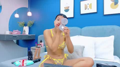 Snapshot of lixiepeyton chatting on December 2, 2025, 12:32 pm lixiepeyton online show from December 2, 2025, 12:32 pm