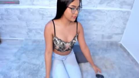 Snapshot of lixy_x chatting on February 7, 2025, 10:52 pm Lixy x online show from February 7, 2025, 10:52 pm