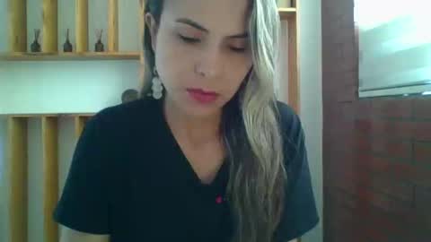 liz_28 online show from October 10, 2025, 4:50 pm