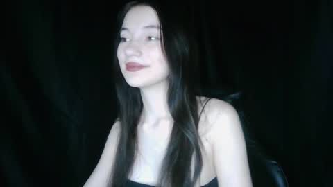 Liza  Kitty online show from December 4, 2025, 11:19 am