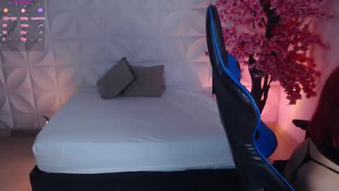 LIZETH online show from February 12, 2026, 9:43 pm