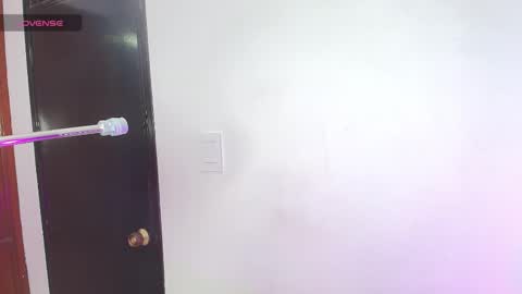 Lizz  online show from February 26, 2025, 12:25 pm