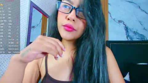 Snapshot of lizza_oss chatting on April 22, 2026, 11:56 am Liz online show from April 22, 2026, 11:56 am
