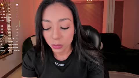 Lizzi  online show from September 11, 2025, 8:42 pm